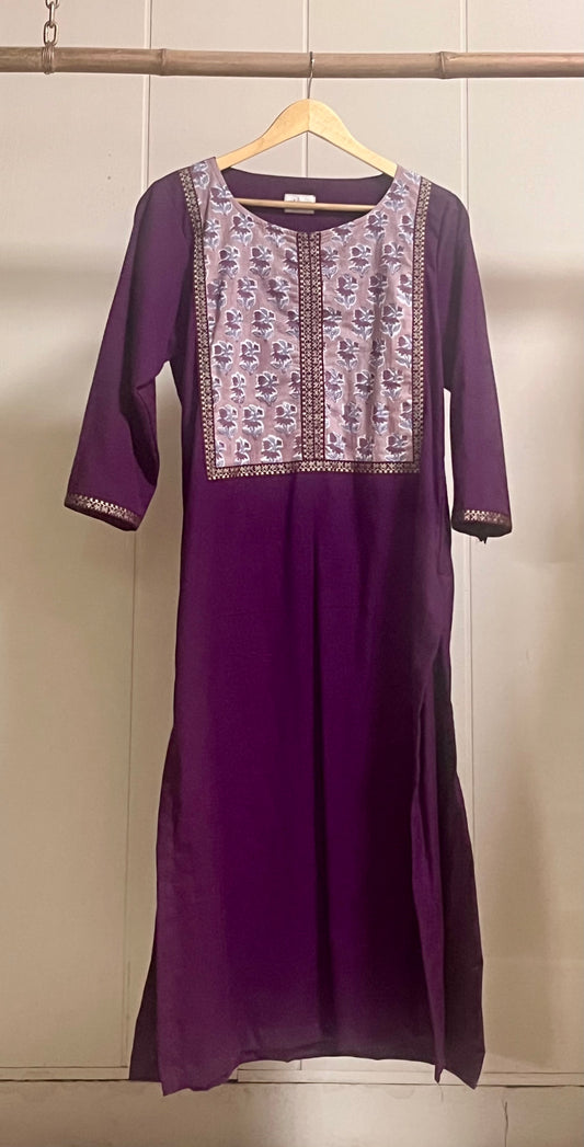 Elegant Khadi Straight Kurti – Handcrafted by Mishran